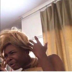 Meet your Posher, Lelexi